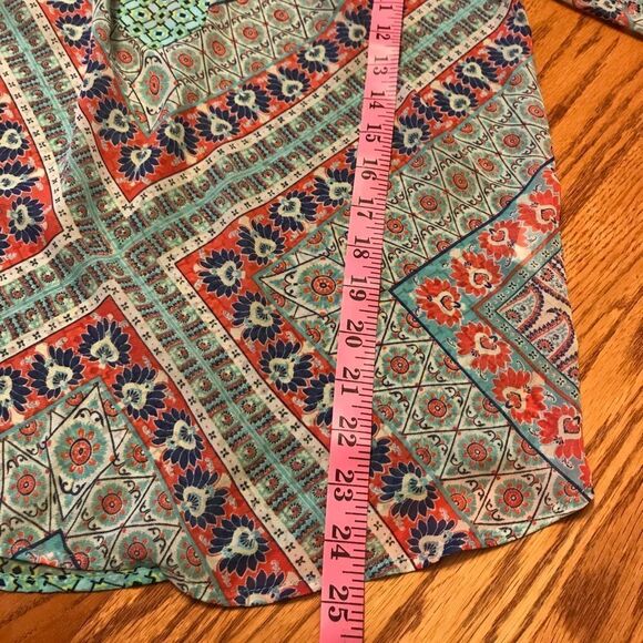 Fig & Flower Multi-color blouse - Picture 4 of 9